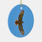 Red-Tailed Hawk in vlucht Keramisch Ornament (Rechts)