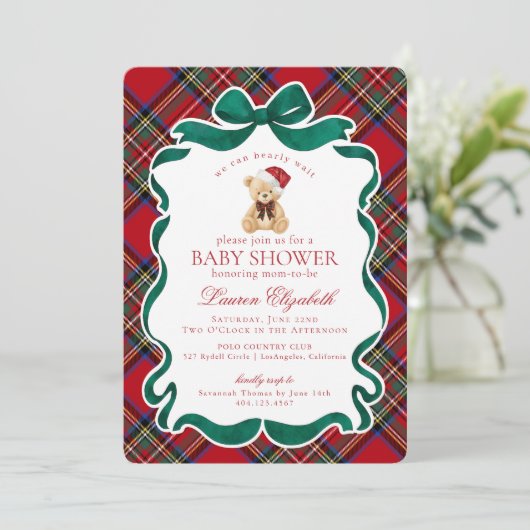 Red Tartan Plaid Christmas Bear Baby Shower Kaart (Staand voorkant)