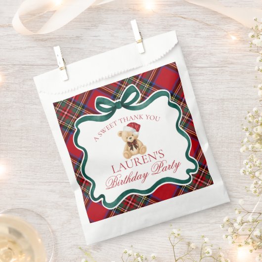 Red Tartan Plaid Christmas Bear Birthday Dessert Bedankzakje (Geknipt)