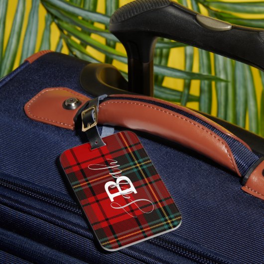 Red Tartan Pset Checkered Scotland Monogram Name Bagagelabel (Voorkant Insitu 1)