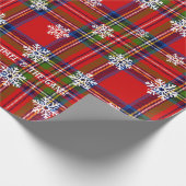 Red Tartan Snowflake Personalized Christmas Cadeaupapier (Hoek)