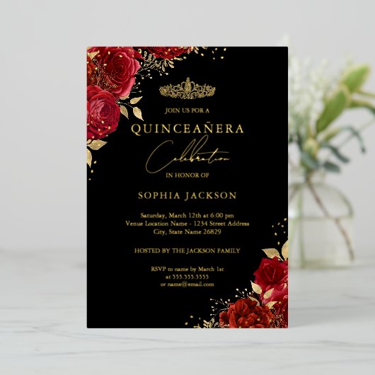 Red Tiara Floral Gold Quinceanera Folie Uitnodiging (Staand Voorkant)