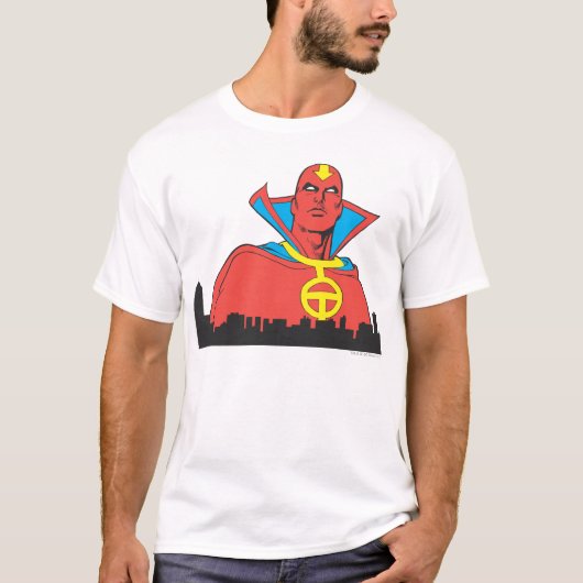 Red Tornado Behind Cityscape T-shirt (Voorkant)