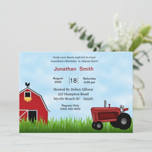 Red Tractor Birthday Party Invitation Kaart (Staand voorkant)