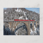 Red Train Pine Snow Covering Mountains Zwitserland Briefkaart (Voorkant)