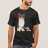 Red tri Australian Shepherd - NOOIT HIKE ALONE Cla T-shirt (Voorkant)