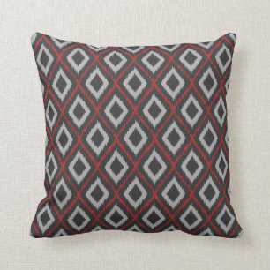 Red Tribal Ikat Kussen