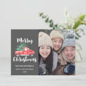 Red Truck en Tree | Grijze kerstfoto Feestdagenkaart (Staand voorkant)