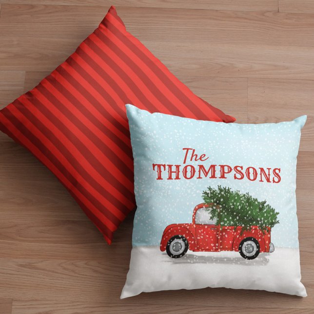 Red Truck in Snow Rustic Personal Name Holiday Kussen (Holiday rustic red truck custom throw pillow)