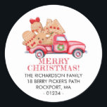 Red Truck kerst Return-label Ronde Sticker<br><div class="desc">Dit ronde etiket van het terugkeeradres is een grote manier om uw vakantiegrootte te versieren. Het is schattig, griezelig en zeer functioneel. Een rode vrachtwagen is gevuld met koekjes in gebak met rode ijsvorming. Er zit een spleet op de deur. Vrolijk kerstfeest is in grote decoratieve tekst geschreven. Dit kan...</div>