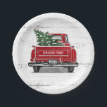 Red Truck met kerstboomnaam Papieren Bordje<br><div class="desc">Deze gepersonaliseerde papieren borden zullen je feestdagen een beetje bijster maken. Dit ontwerp is voorzien van een  rode vrachtwagen met kerstboom op een witte weersachtergrond met pijnbomen. De achterkant van de vrachtwagen heeft je familienaam en het jaar om je aan te passen. Ontworpen door een wereldberoemde kunstenaar ©Tim Coffey.</div>