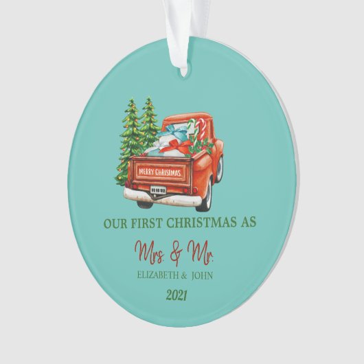 Red Truck Pine bedekt onze eerste kerstmis Ornament (voorkant)