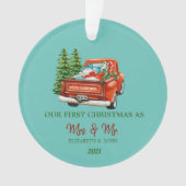 Red Truck Pine bedekt onze eerste kerstmis Ornament (voorkant)