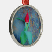 Red Tulp op blauw grijze laat Metalen Ornament (Rechts)