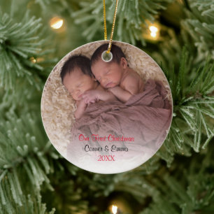 Red Twins Baby's First Kerstfoto Keramisch Ornament