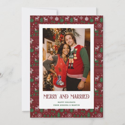 Red Ugly Sweater Married en Merry Photo Feestdagenkaart (Voorkant)