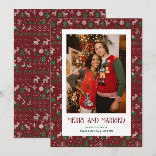 Red Ugly Sweater Married en Merry Photo Feestdagenkaart (Voorkant / Achterkant)