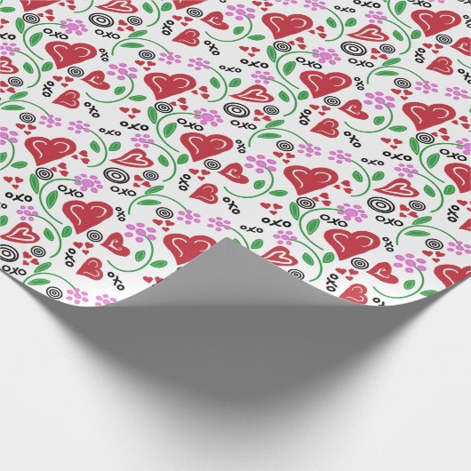 Red Valentine Hearts Pink Flowers  Cadeaupapier (Hoek)