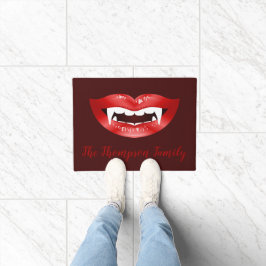 Red Vampire Mouth en Custom Family Name Text Deurmat