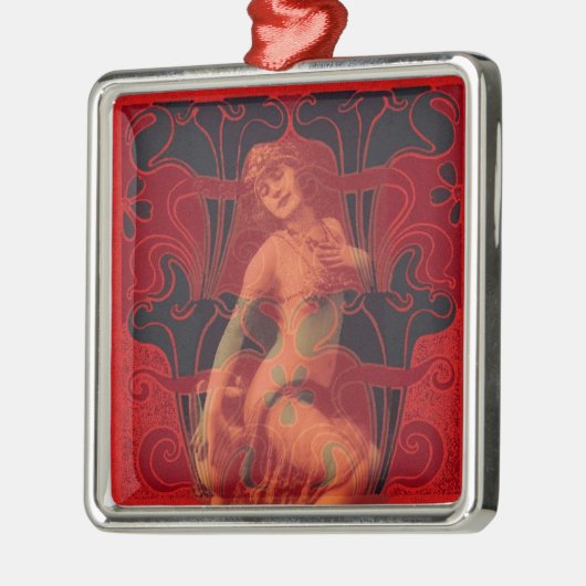 Red Veil Metalen Ornament (Links)