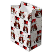 Red Velvet Sneeuwmannen en Magic Christmas Medium Cadeauzakje (Voorkant Gekanteld)