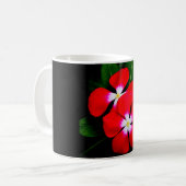 "RED VINCA" 11 oz. MOK KOFFIE (Voorkant links)