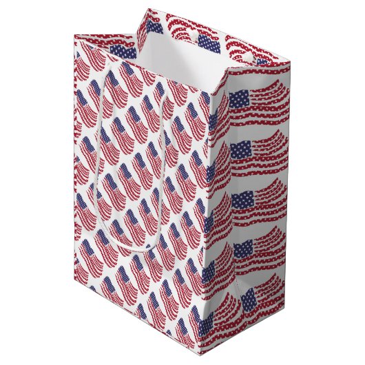 Red White Blue Flag Pattern Design Medium Gift Bag Medium Cadeauzakje (Voorkant Gekanteld)