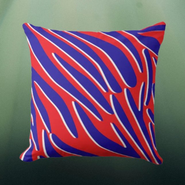 Red, White & Bold | Tiger Stripe Throw Pillow Kussen (Creator heeft geüpload)