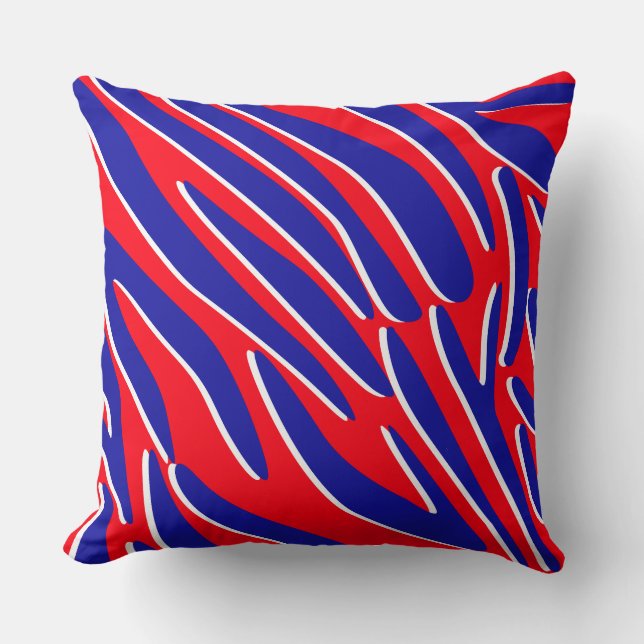 Red, White & Bold | Tiger Stripe Throw Pillow Kussen (Voorkant)