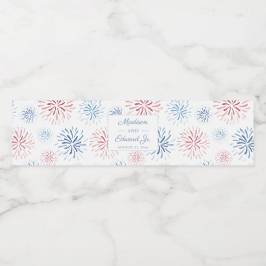 Red White en Blue Fireworks Weduwparty Waterfles Etiket (Enkel label)
