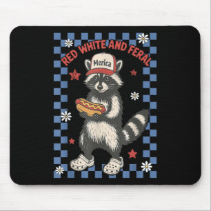 Red White en Feral Raccoon Funny USA 4 juli Muismat