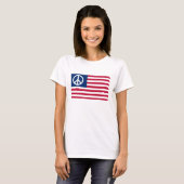 Red White en Peace Patriotic USA vlag T-shirt (Voorkant volledig)