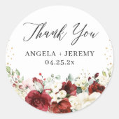 Red White Floral Gold Confetti Weddenschap Bedankt Ronde Sticker (Voorkant)