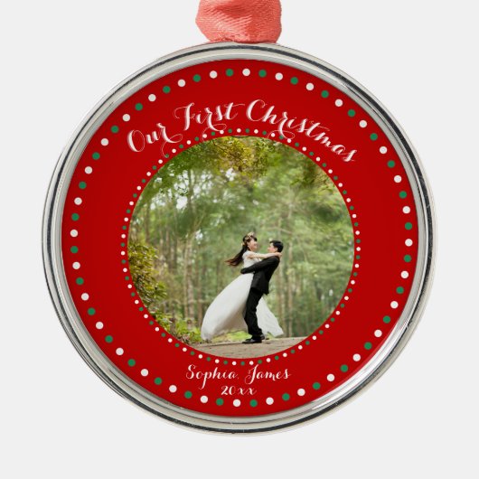 Red White Green Ons eerste kerstOrnament Metalen Ornament (Voorkant)