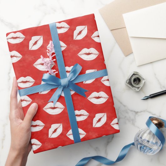 Red White Kiss Lips Flirty Love Valentine's day Cadeaupapier (Geschenken)