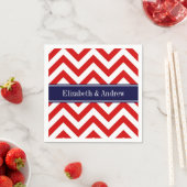 Red White LG Chevron Navy Blue Name Monogram Servetten (Insitu)