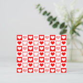 Red White Love hearts Valentine's Day Briefkaart (Staand voorkant)