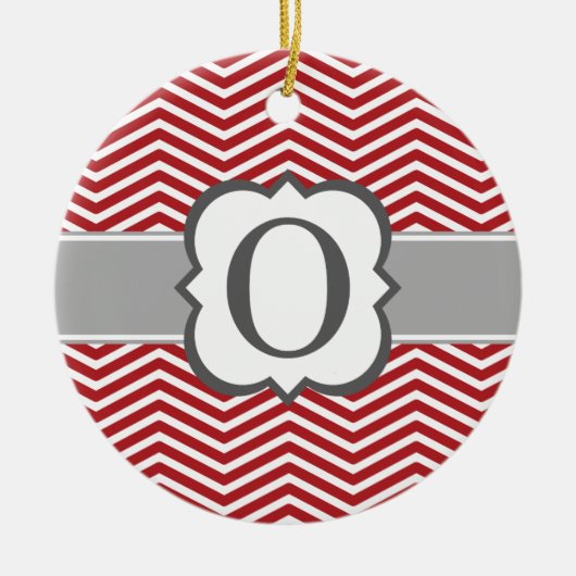 Red White Monogram Letter O Chevron Keramisch Ornament (Voorkant)
