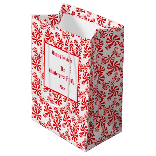 Red White Peppermint Snoep Patroon bewerkbaar Medium Cadeauzakje (Voorkant Gekanteld)