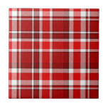 Red White Pset Tartan Tegeltje<br><div class="desc">Dit rode en witte vlakvormig ontwerp heeft een repetitief gecontroleerd/tartan patroon dat licht getextureerd is. Het is een helder,  stijlvol vlechtpatroon.</div>