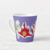 Red White Tulps sluiten Lila latte Mok (Linkerhoek)