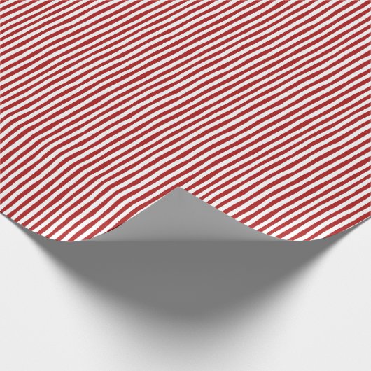 Red & White Wonky Stripes Cadeaupapier (Hoek)