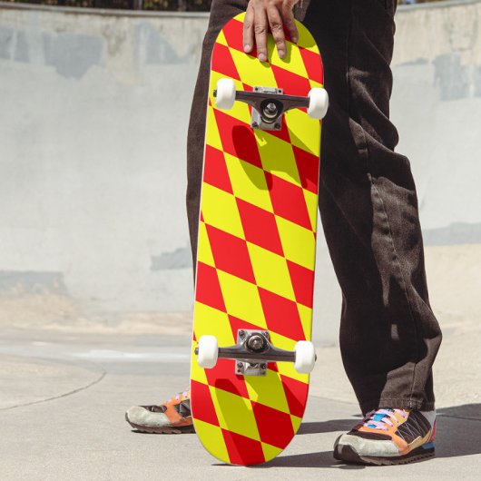 Red Yellow Harlequin Checkered Design Persoonlijk Skateboard