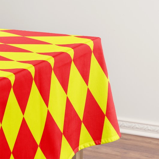Red Yellow Harlequin Checkered Design  Tafelkleed