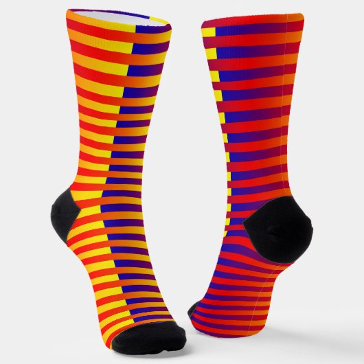 Red Yellow Orange Blue Striped Pattern Sokken (Gebogen)