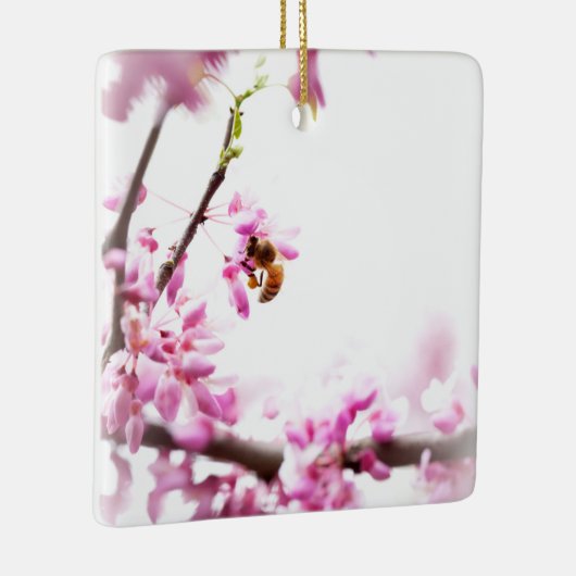 Redbud en honingbijen in Springtime Keramisch Ornament (Rechts)