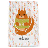 Reddish Brown Squirrel In a Green Sweater Medium Cadeauzakje (Voorkant)