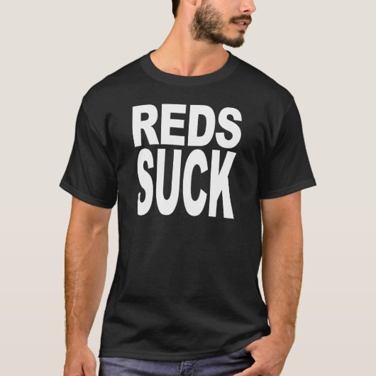 Reds Suck T-shirt (Voorkant)