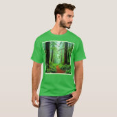 Redwood Forest Misty Tranquility Ontwerp T-shirt (Voorkant volledig)
