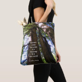 Redwood Trees met Muir Quote Tote Bag (Dichtbij)